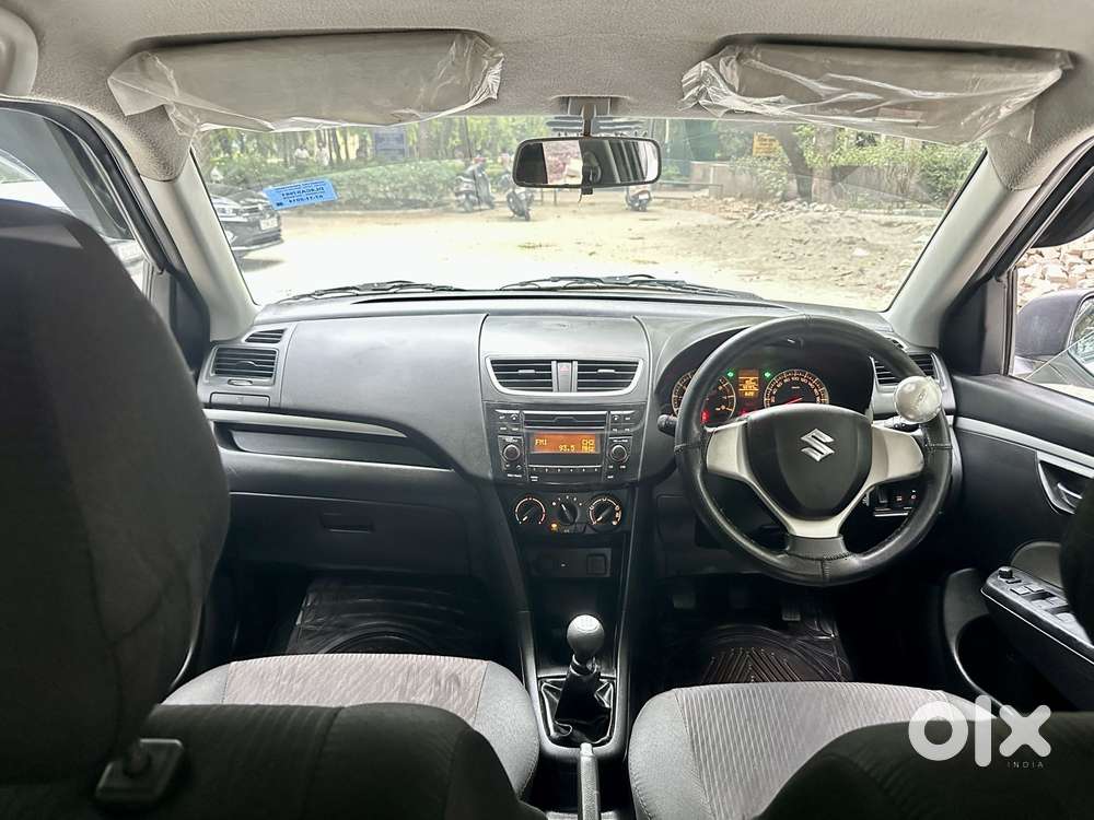 Maruti Suzuki Swift Vxi Abs Bsiv, 2014, Petrol