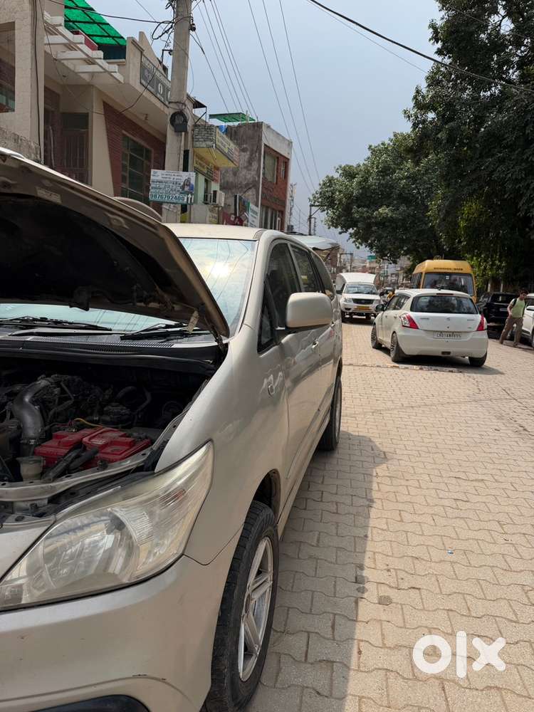 Toyota Innova 2012 Diesel Well Maintained