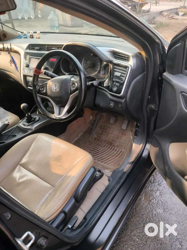 Honda City 2015 Cng & Hybrids 122000 Km Driven