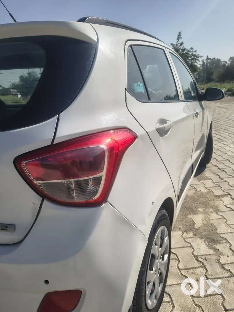 Hyundai Grand I10 2016 Petrol Well Maintained