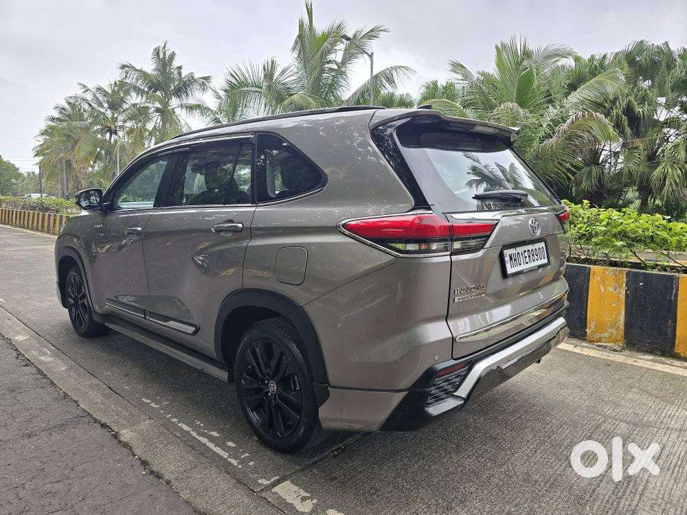 Toyota Innova Hycross 2.0 Zx (o) Hybrid 7 Str, 2024, Petrol