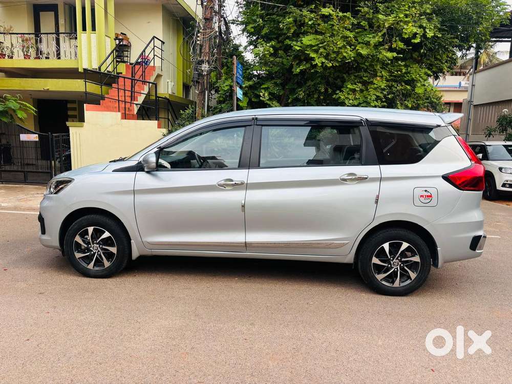 Toyota Rumion V Mt, 2023, Petrol