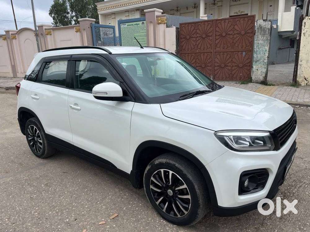 Maruti Suzuki Brezza 1.5 Vxi Smart Hybrid, 2022, Petrol