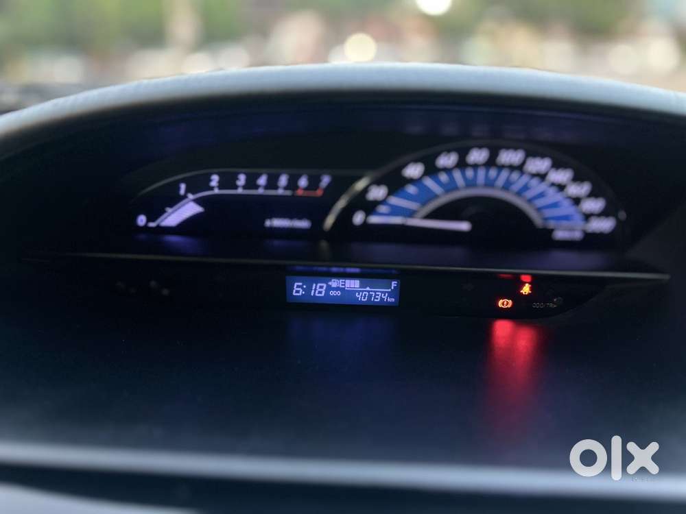 Toyota Etios Liva V Dual Tone, 2019, Petrol