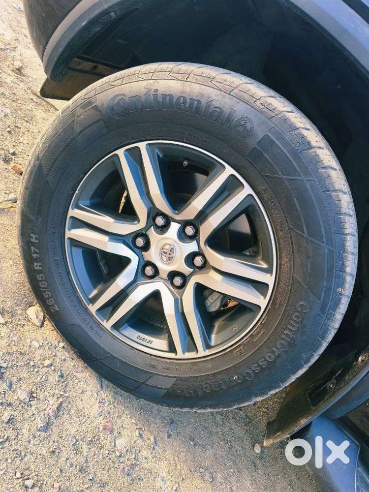 Toyota Fortuner 4x2 At 2.8 Diesel, 2019, Diesel