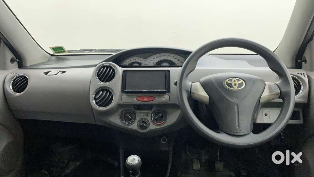 Toyota Etios 1.5 V, 2011, Petrol