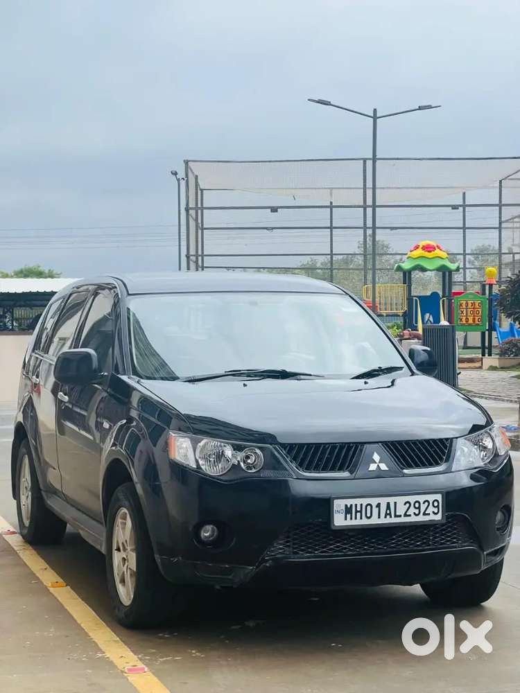 Mitsubishi Outlander Petrol Automatic