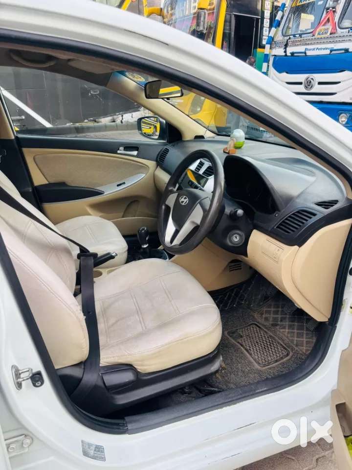 Hyundai Verna Fluidic 1.6 Vtvt Sx, 2012, Petrol