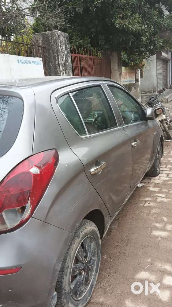 Hyundai I20 2012 Cng & Petrol 95000 Km Driven