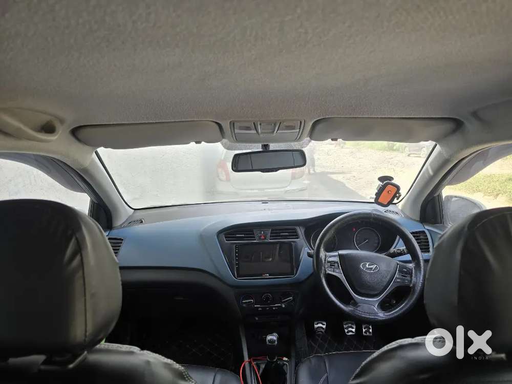 Hyundai New I20 Sportz Petrol Manual 2015