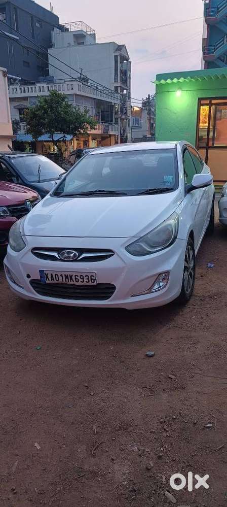 Hyundai Verna Crdi Vgt Sx 1.5, 2013, Diesel