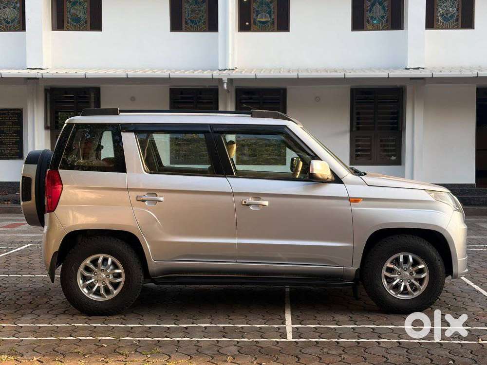 Mahindra Tuv 300 T8 Amt (automatic), 2017, Diesel
