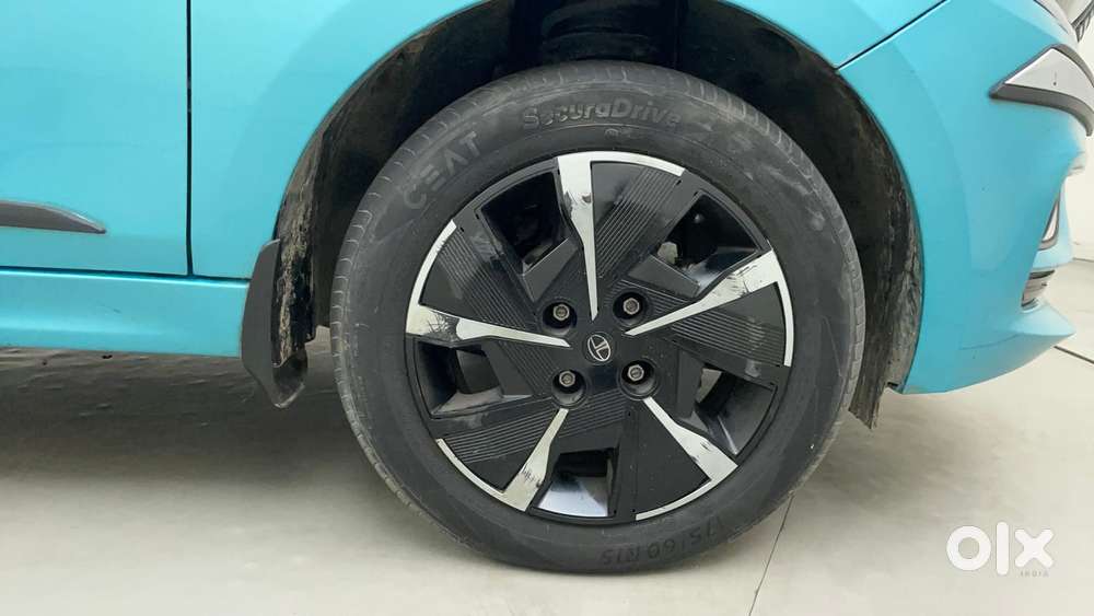 Tata Tiago Xza, 2025, Petrol