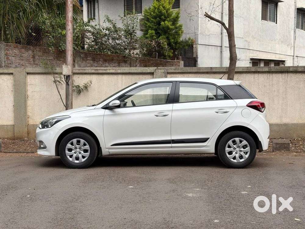 Hyundai I20 Sportz Plus, 2015, Petrol