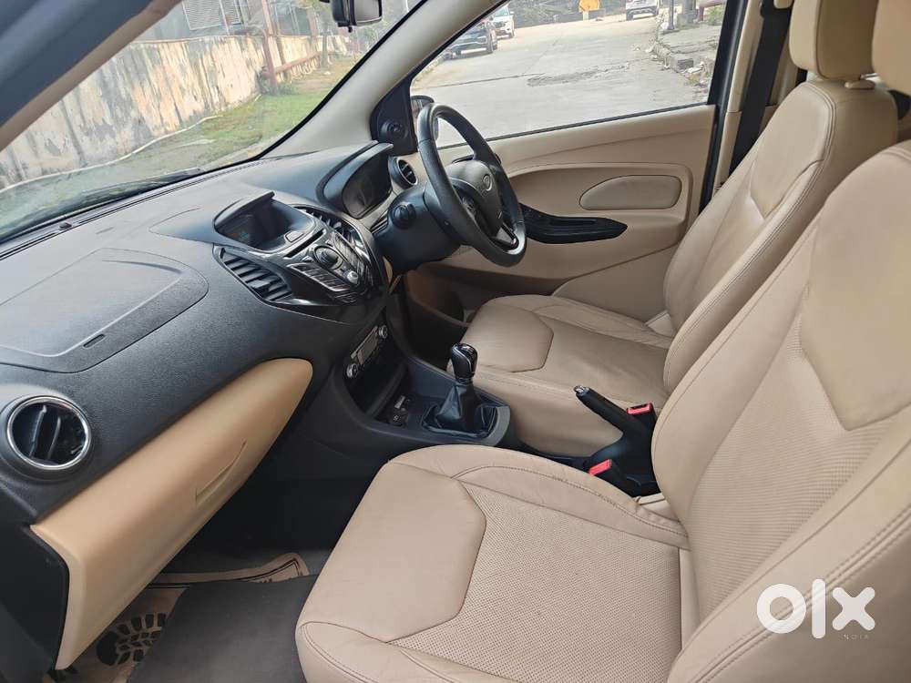 Ford Figo Aspire Titanium Blu, 2015, Petrol