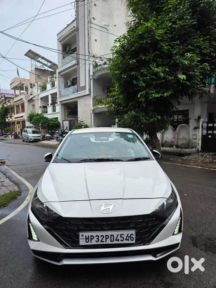 Hyundai I20 Sportz 1.2 Ivt, 2023, Petrol