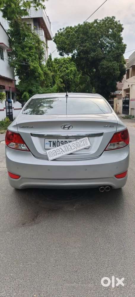 Hyundai Verna Fluidic 1.6 Vtvt Sx Automatic, 2014, Petrol