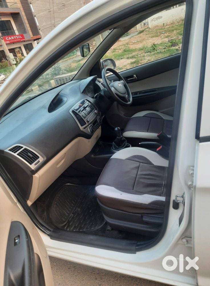 Hyundai I20 2012-2014 Magna Optional 1.2, 2012, Petrol