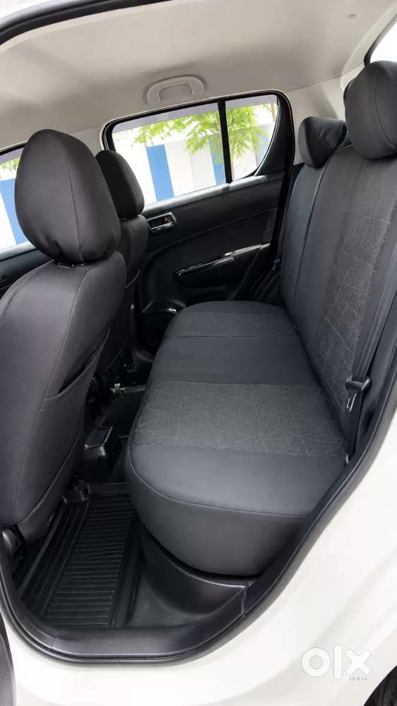Maruti Suzuki Swift Vxi Optional, 2017, Petrol