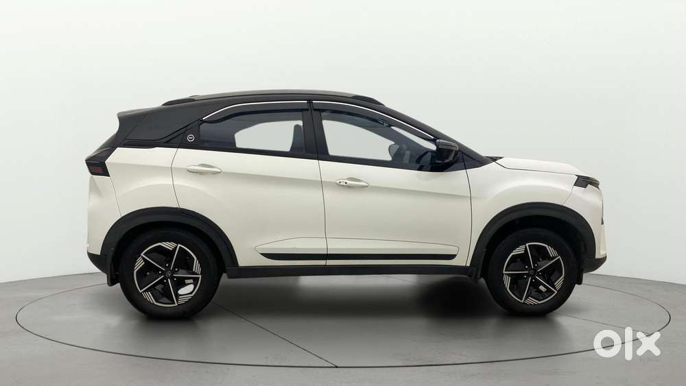 Tata Nexon Fearless S Purple 1.5 Revotorq Diesel 6mt Dual Tone, 2023..