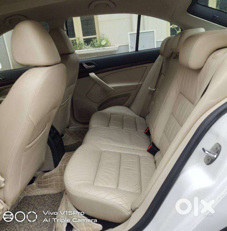 Skoda Laura 1.9 Tdi At Elegance, 2012, Diesel