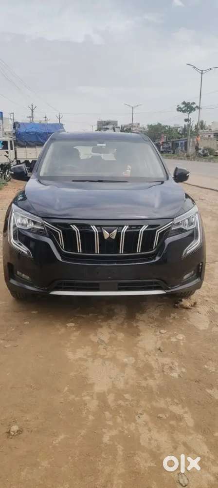 Mahindra Xuv700 2022 Petrol Well Maintained