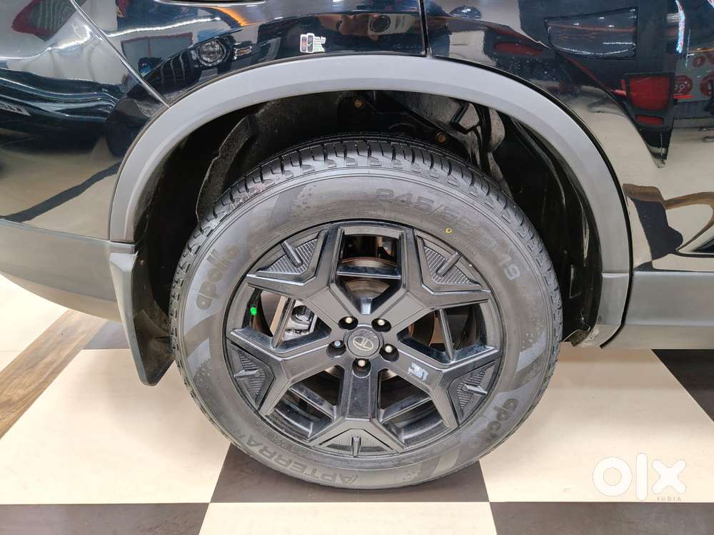 Tata Safari Accomplished Plus Dark Edition At, 2024, Diesel