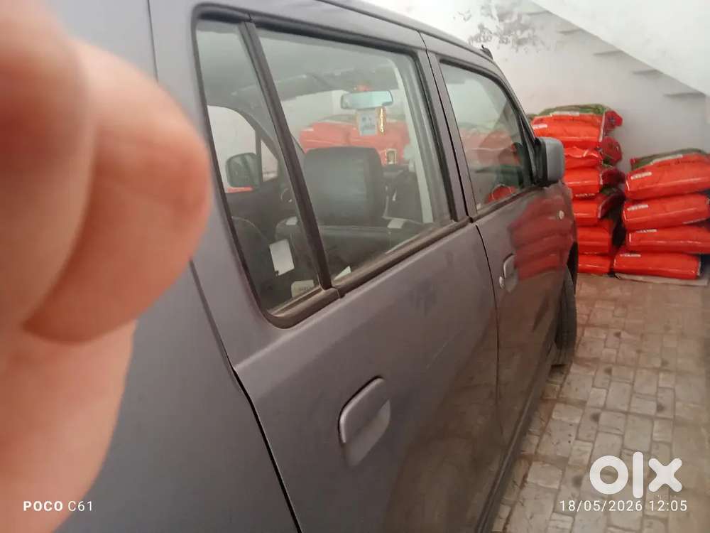 Maruti Suzuki Wagon R Stingray 2015 Petrol Well Maintained