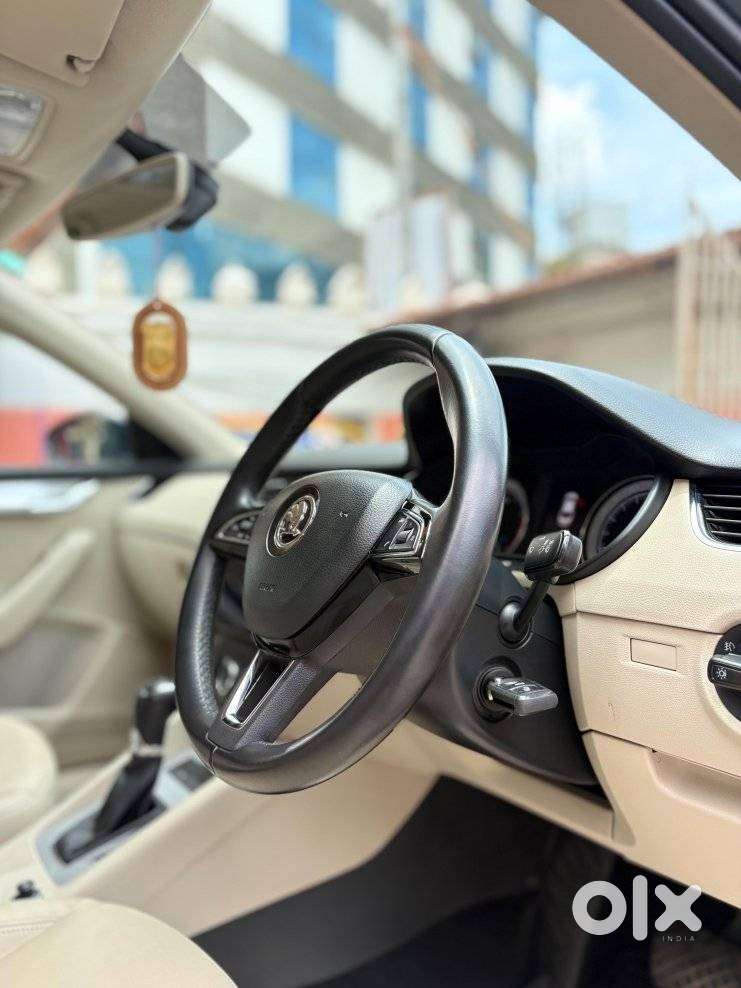 Skoda Octavia 1.8 Tsi At Style, 2018, Petrol