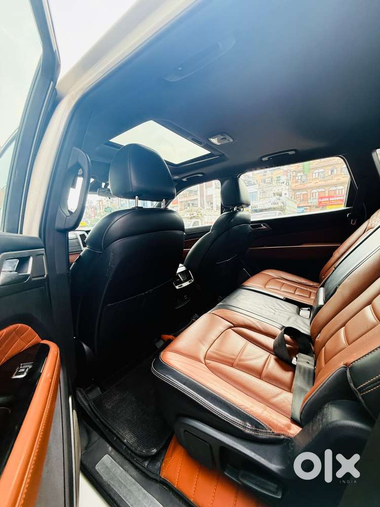 Mahindra Alturas G4 4x4 At, 2019, Diesel