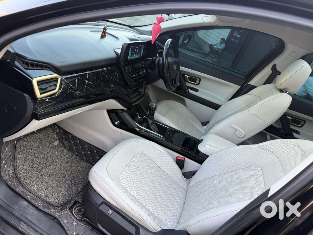Tata Safari 2.0 Kryotec Xza Plus Gold 6 Str, 2023, Diesel