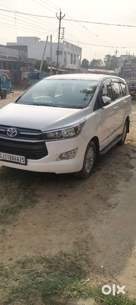 Toyota Innova Crysta 2016