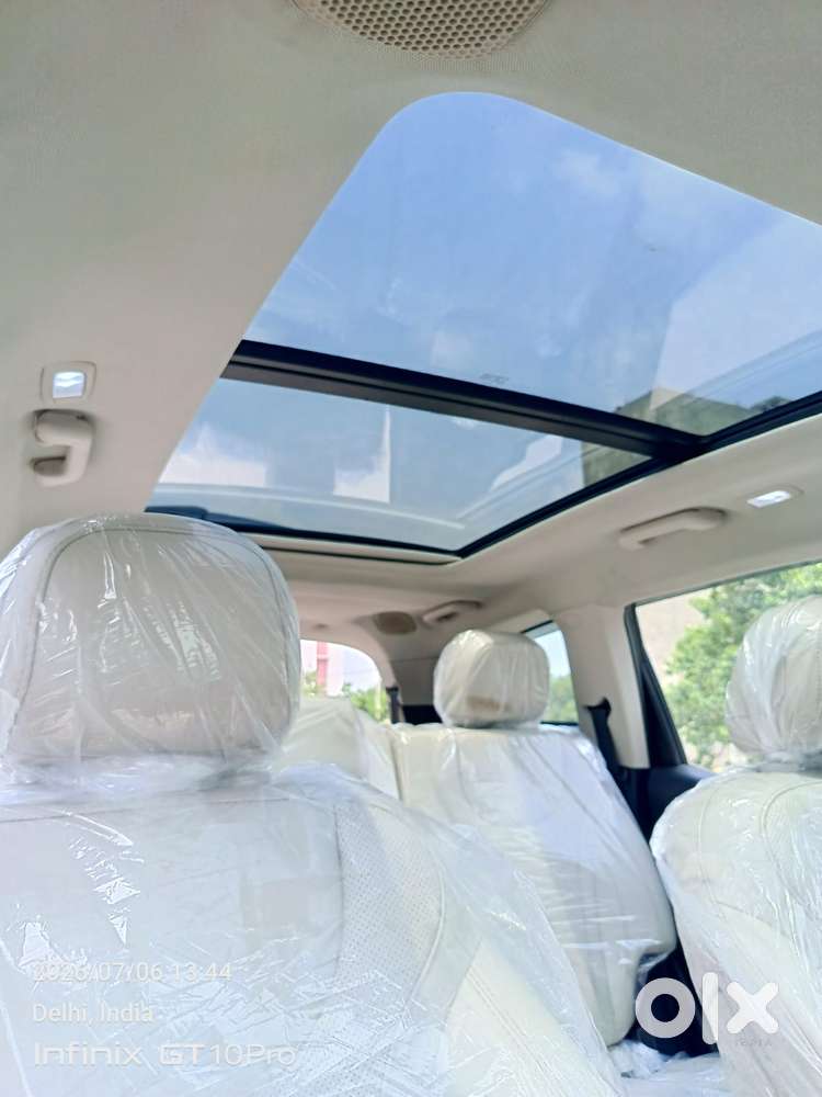 Mahindra Xuv700 2.2 Ax 7 Diesel At Luxury Pack Str, 2024, Diesel