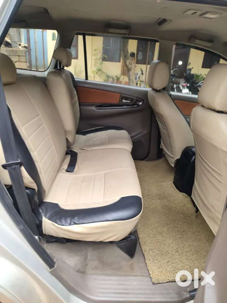 Toyota Innova 2015 Diesel Well Maintained