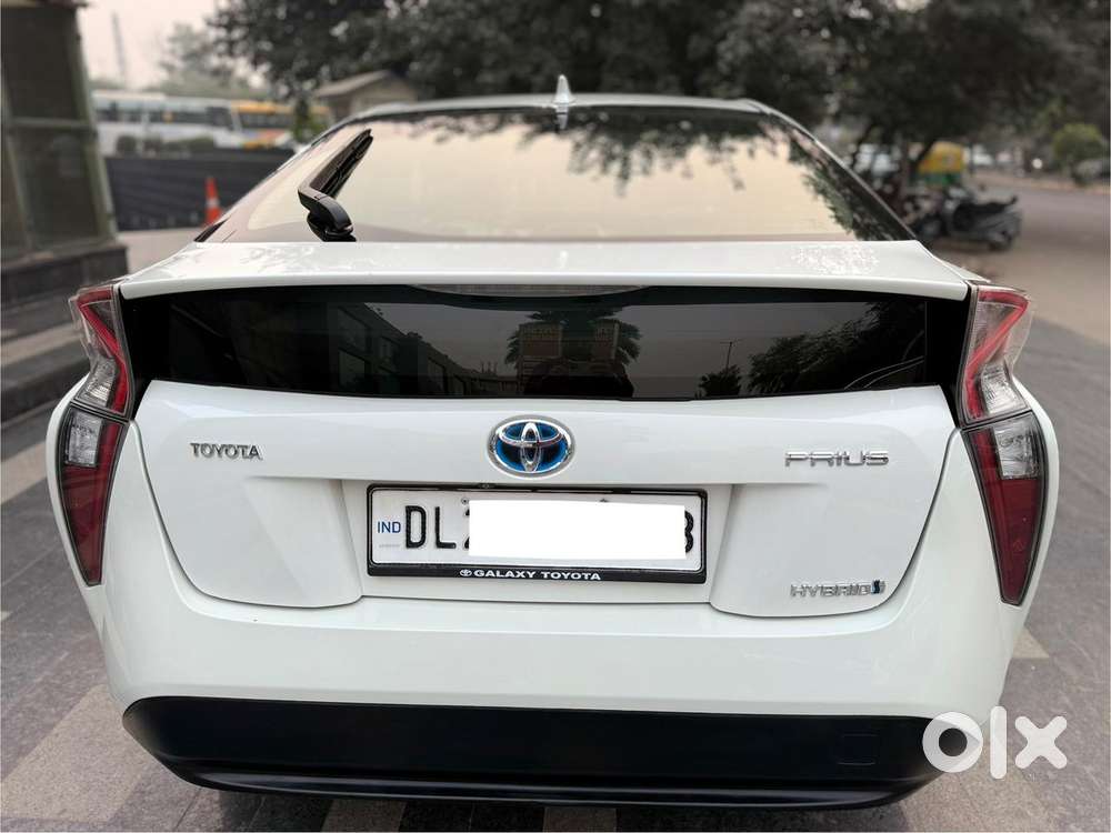 Toyota Prius Z8, 2017, Petrol