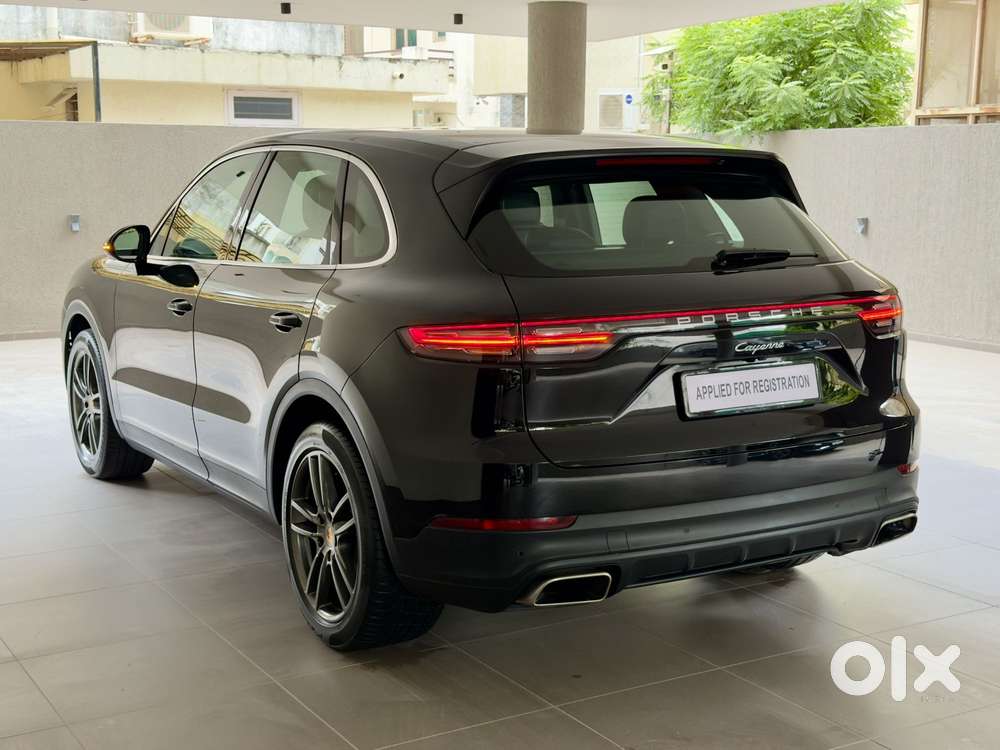 Porsche Cayenne Base, 2023, Petrol