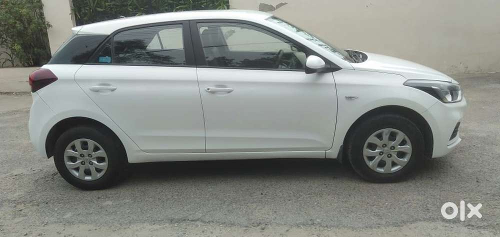 Hyundai I20 Petrol Cvt Magna Executive, 2018, Petrol