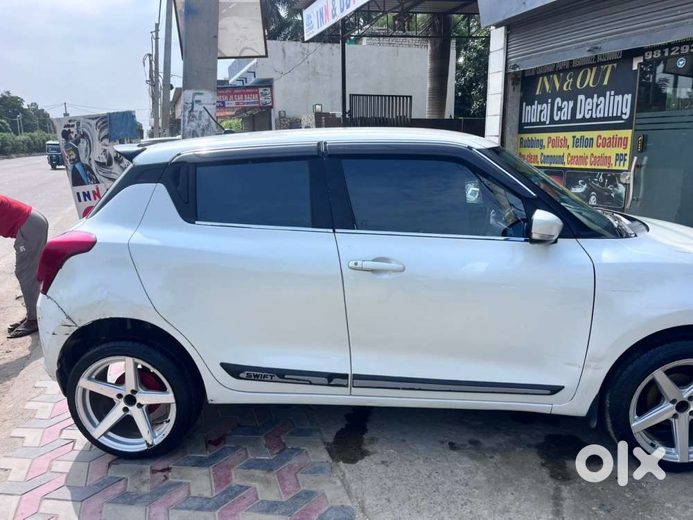 Maruti Suzuki Swift Petrol 2022