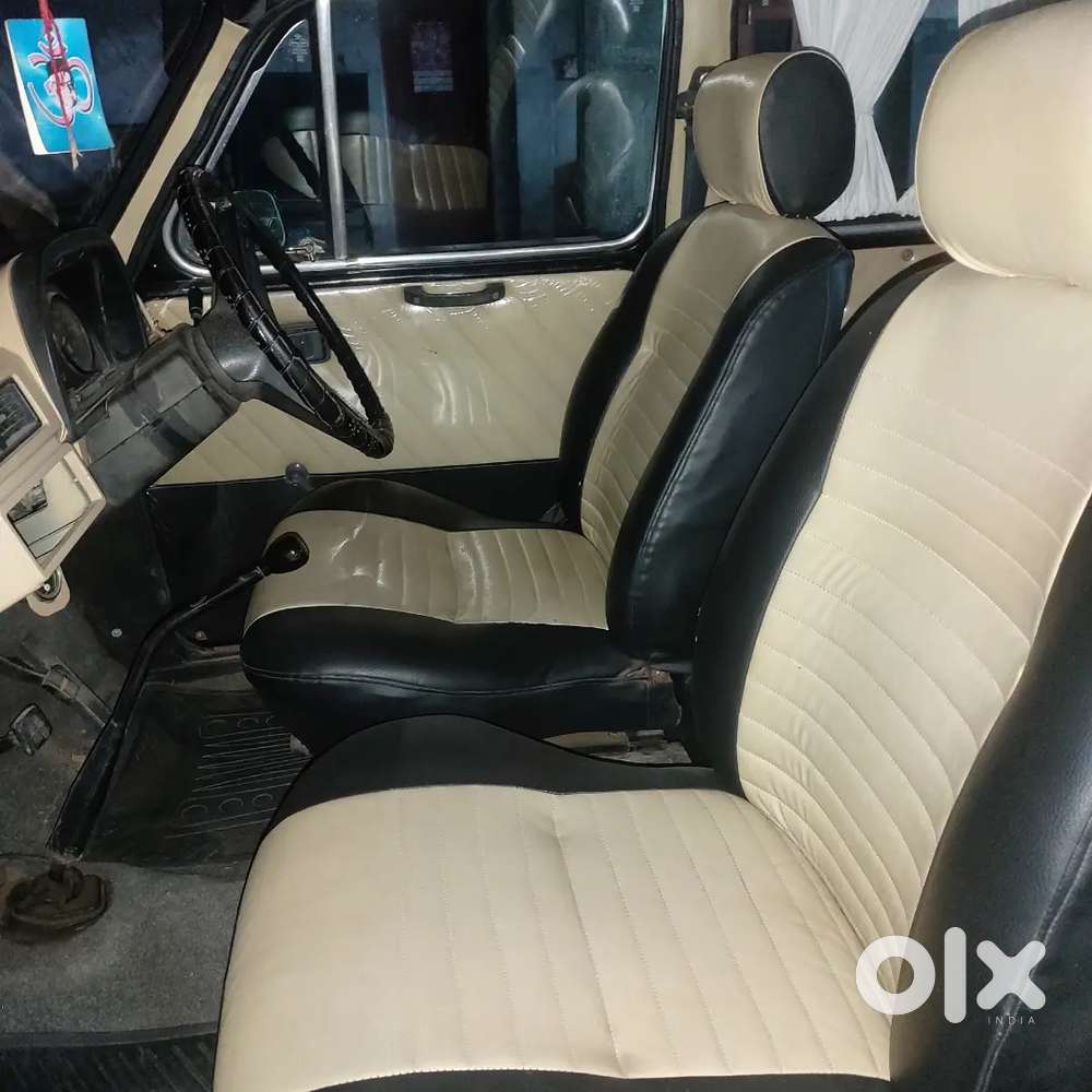 Ambassador Classic 1800 2001