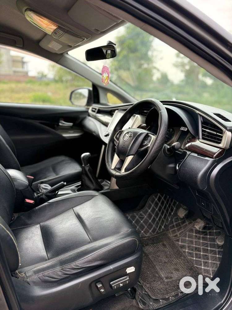 Toyota Innova Crysta Zx 2.4 Diesel 7 Seater, 2017, Diesel