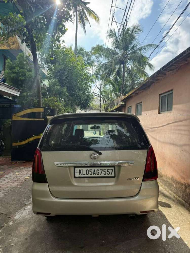 Toyota Innova 2.5 Vx 8 Str, 2013, Diesel