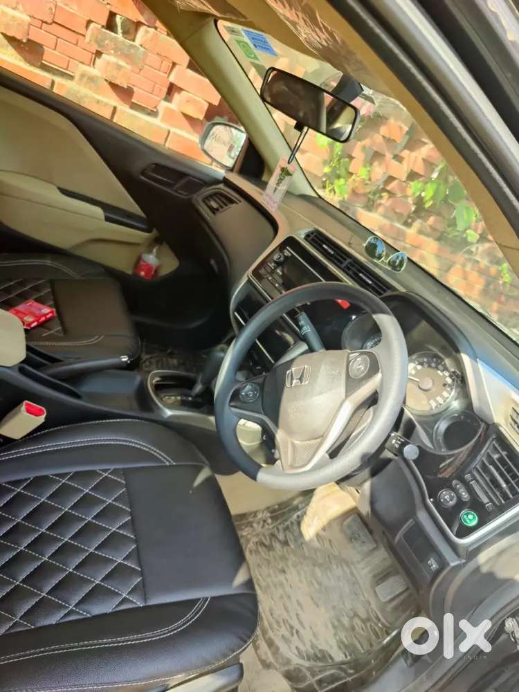Honda City V At 2015