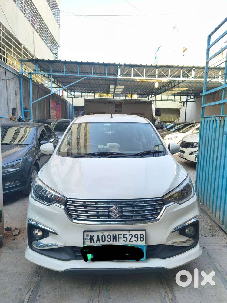 Eritiga Smart High Breed Zxi+ Top End