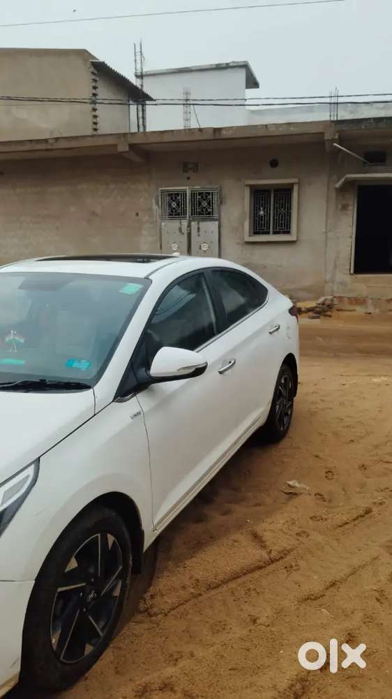 Hyundai Verna 2021 Petrol 100000 Km Driven