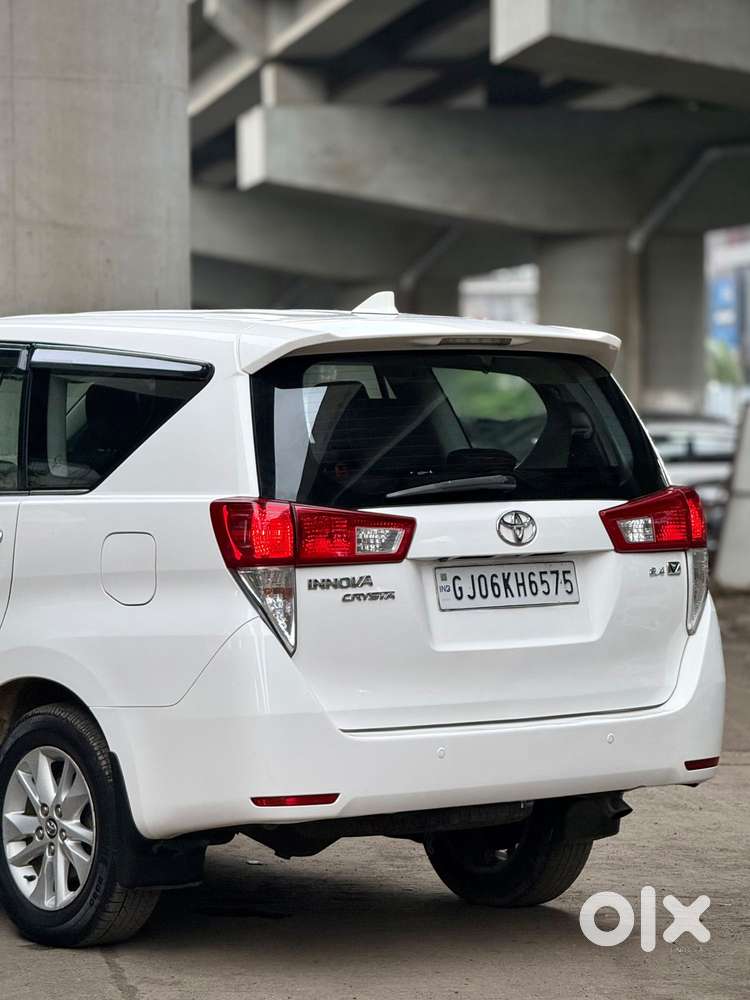 Toyota Innova Crysta 2.4 Vx Mt 8s, 2017, Diesel