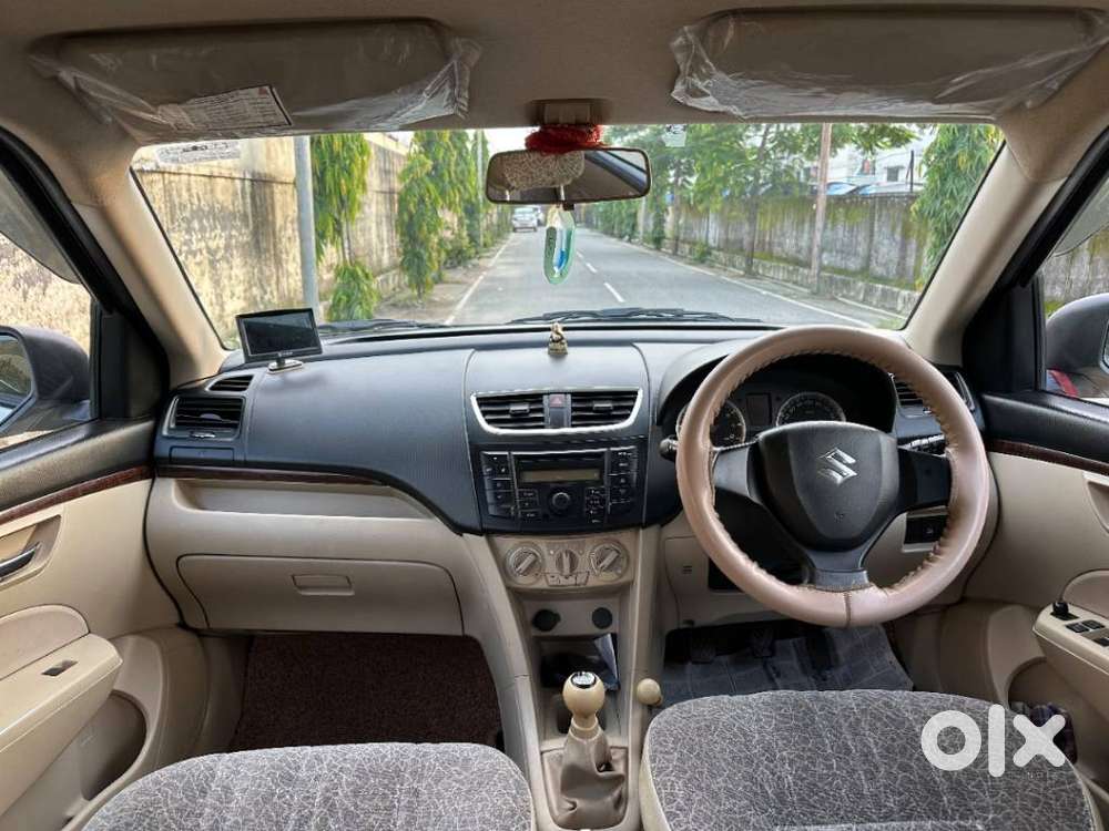 Maruti Suzuki Swift Dzire 1.2 Vxi Bsiv, 2014, Petrol