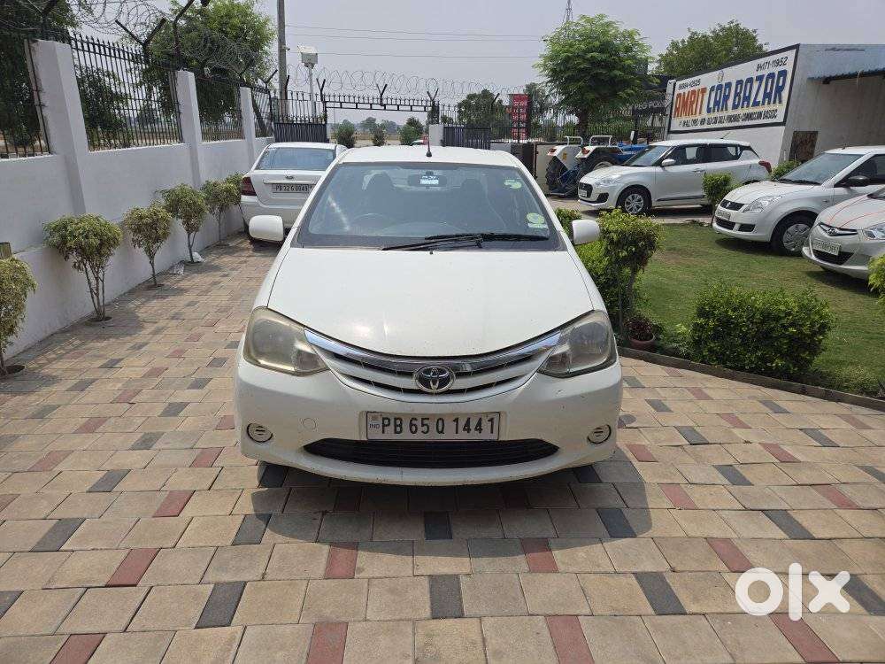 Toyota Etios 2010-2012 G, 2011, Petrol