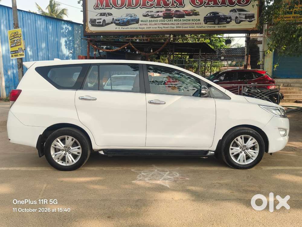 Toyota Innova Crysta 2.8z Automatic, 2016, Diesel