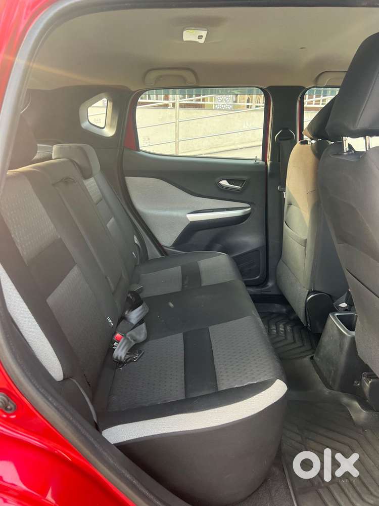 Nissan Magnite 1.0 Xv, 2023, Petrol