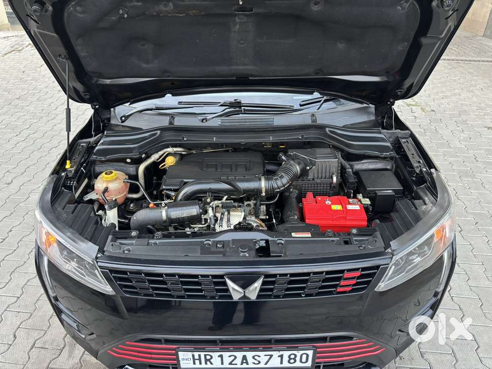 Mahindra Xuv300 W8, 2023, Petrol
